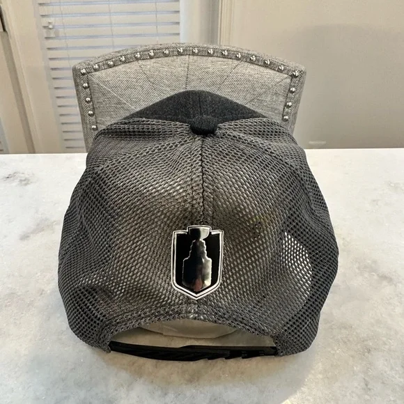 Vegas Golden Knights Fanatics Stanley Cup Champions Locker Room Snapback Hat Cap - Picture 5 of 8